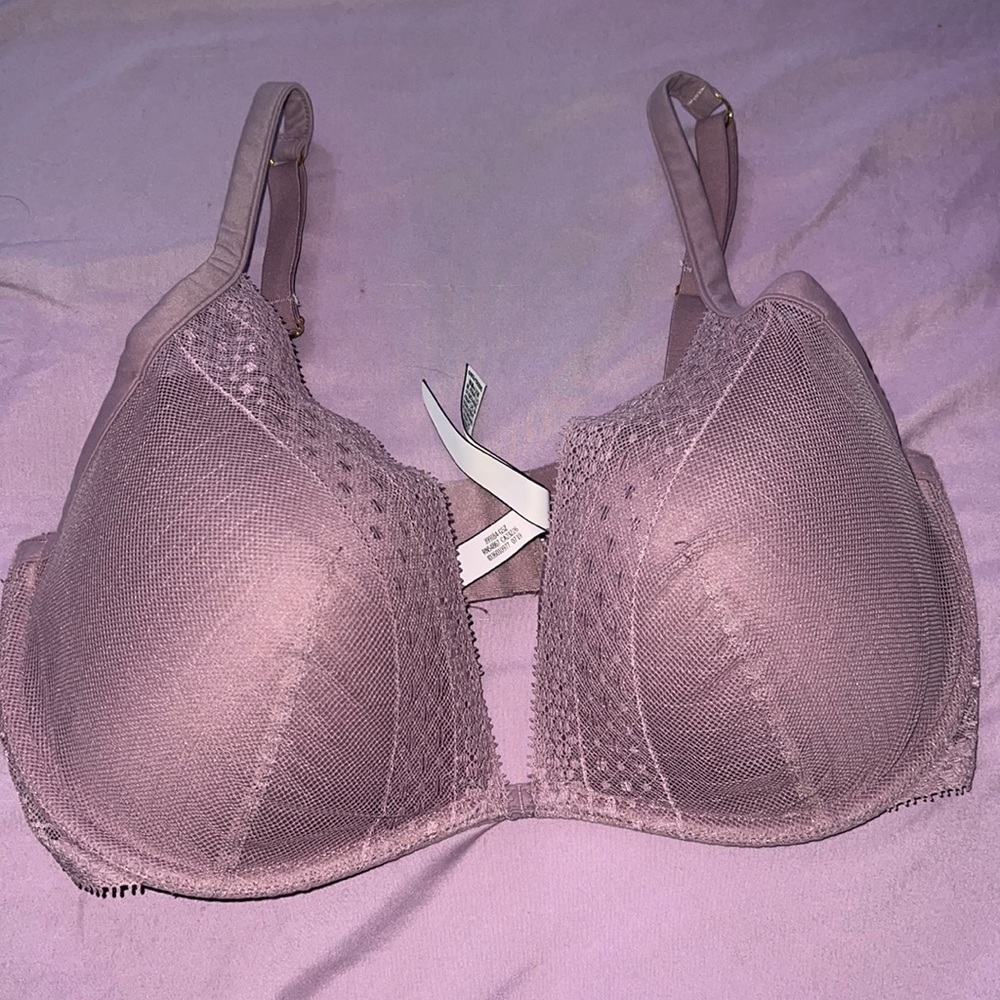 Victoria’s Secret Plunge Bra